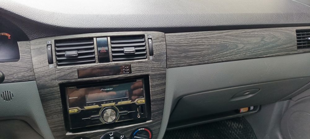 Ласетти 1.6 афтомат сотилади