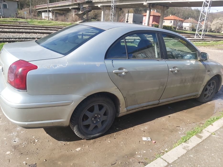 Тойота Авенсис 2.0 дизел 116к.с 2003 г