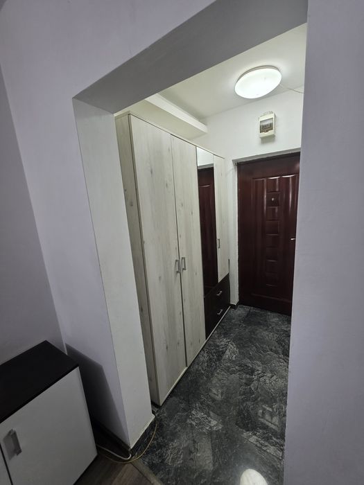 Inchiriez apartament 1 camera Podul de Piatra