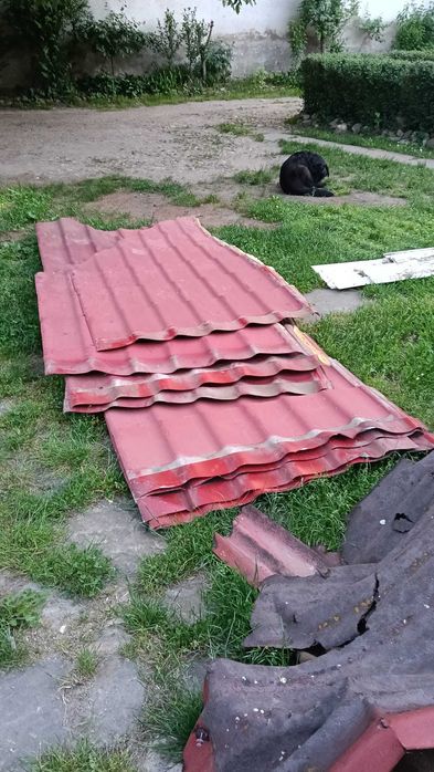 Țiglă metalică profilată ”Tigla metalica Wetterbest Clasic Mat Ral 3011 Rosu” cu coame și dolii