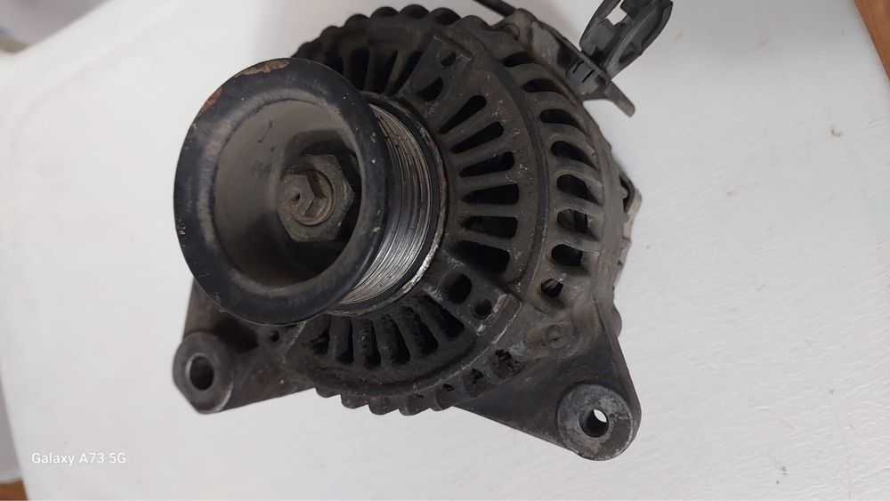 Продам генератор от камри 30 бу оригинал