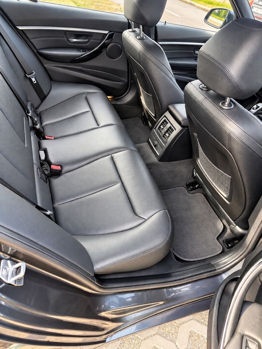 BMW Seria 3 2018 — imagine 5