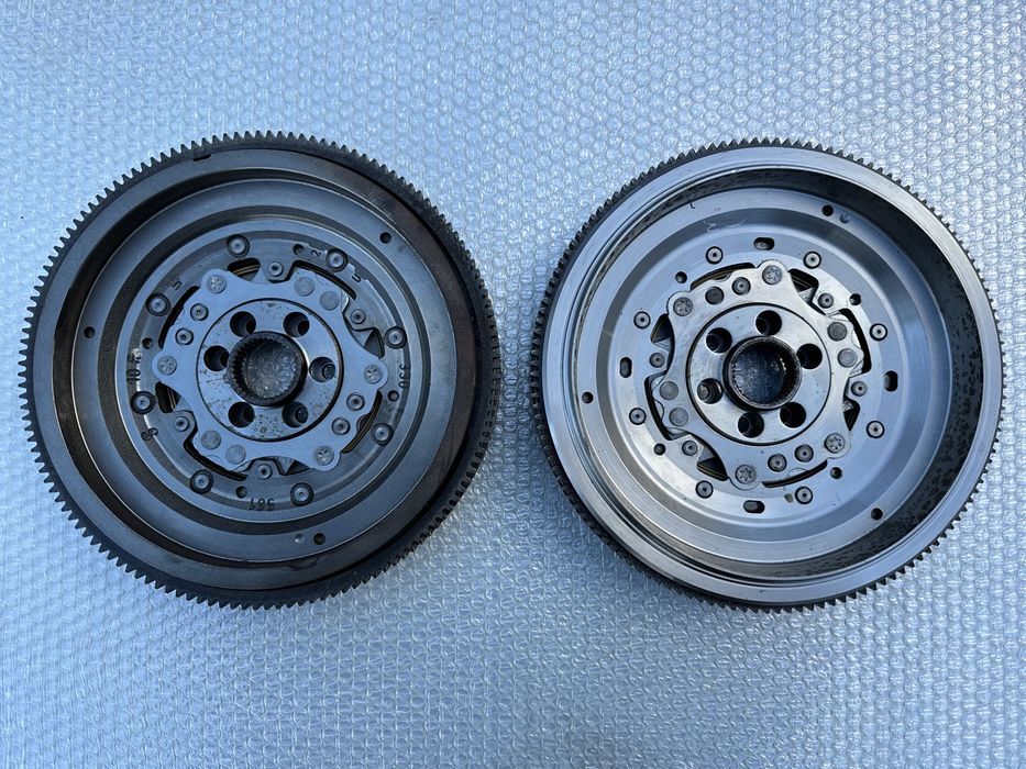 Volanta Audi Q3 / VW Tiguan : 03L105266DQ / 03L105266DS / DG , Automat