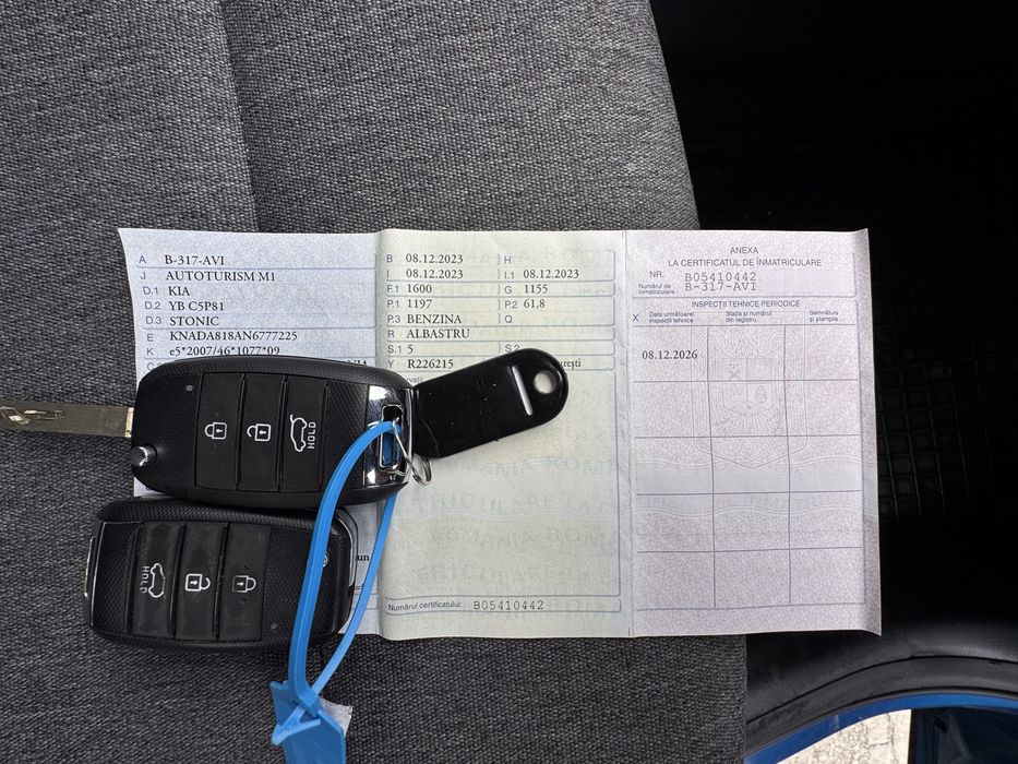 Kia Stonic 1.2 Benzina 2023 usor avariat