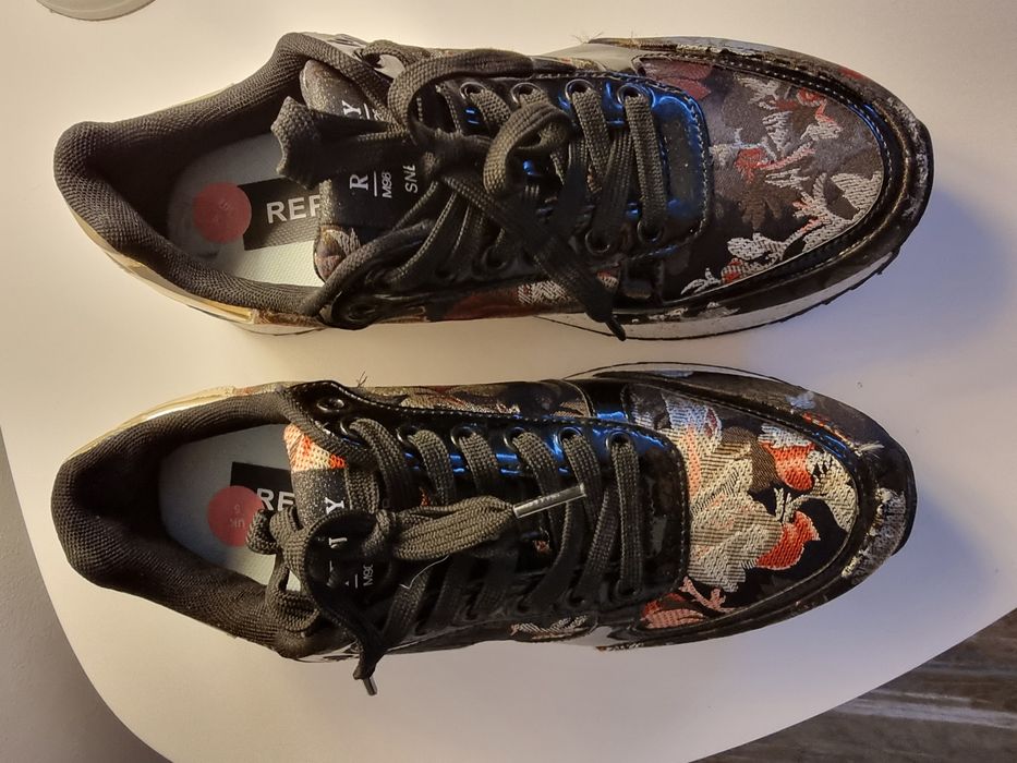 Adidași/Sneaker Replay