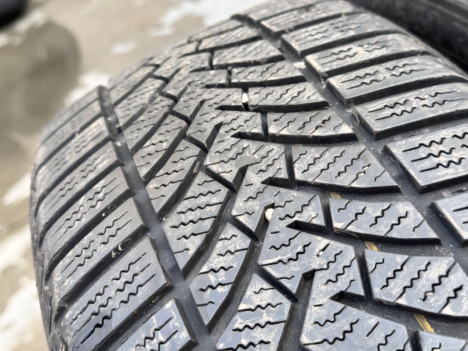 205/50/R17 Semperit Seed Grip3 4бр зимни dot3119