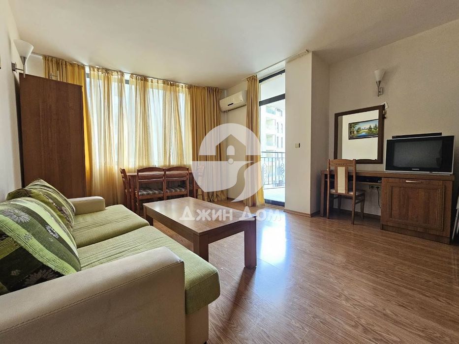 Продава се Двустаен апартамент в к.к. Слънчев бряг - 63 кв.м за 1080 €/кв.м - Снимка #3