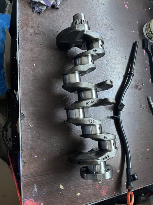 Vibrochen vw golf 6, passat,audi a3,skoda motor 1.6 tdi cod CAY