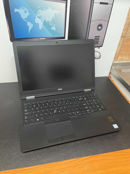 Laptop Dell Latitude 5570, I7 6820 HQ, 16 gb ddr4, Video dedicat, garantie