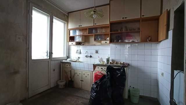 Продава се Четиристаен апартамент в Търговище, Вароша - 120 кв.м за 808 €/кв.м - Снимка #3