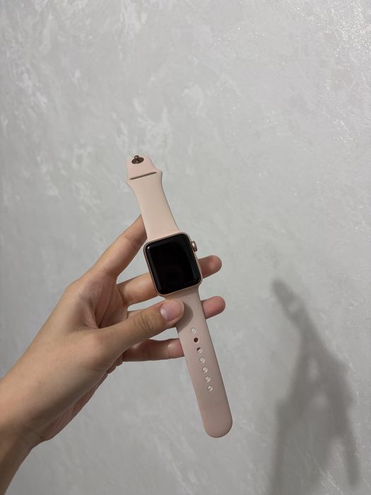 Продам Apple Watch 3
