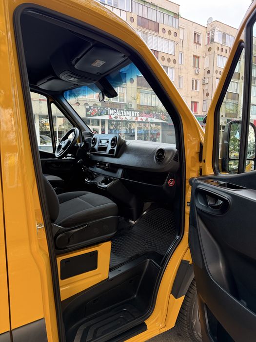 Mercedes Sprinter 8+1 locuri Clima