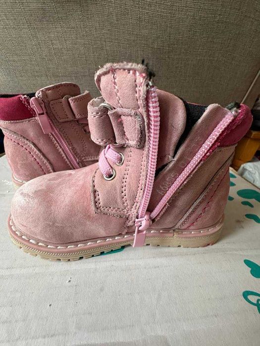 Нови боти за момиче номер 23