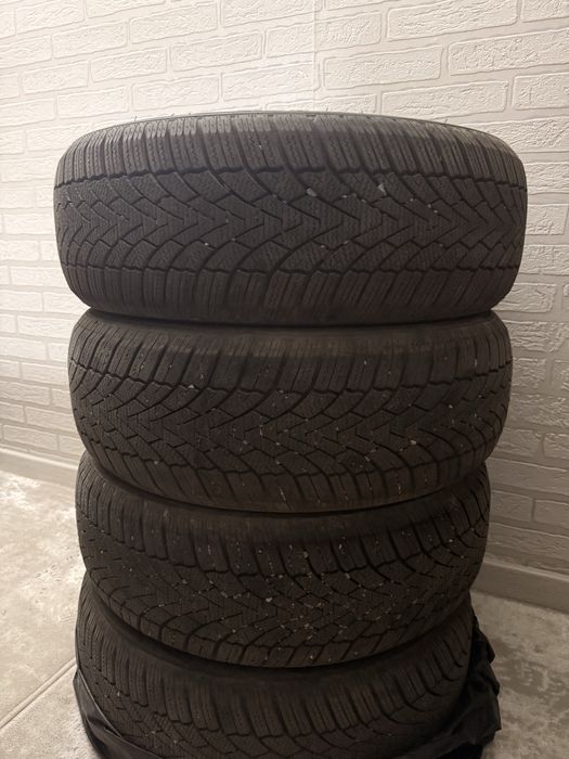 Продам зимние шины R16