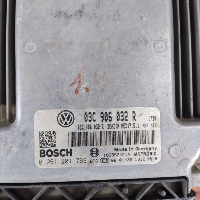 Блок управления двигателем (ECU) Volkswagen.