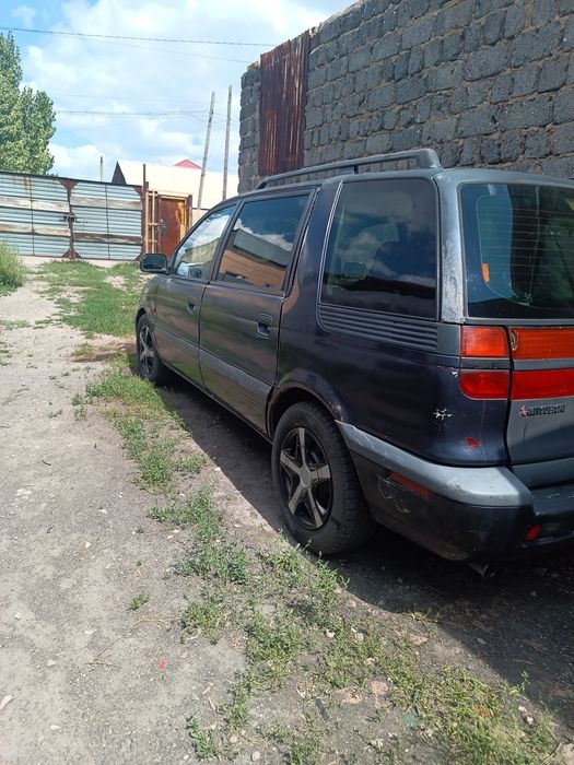 Продам метсубиси вагон .
