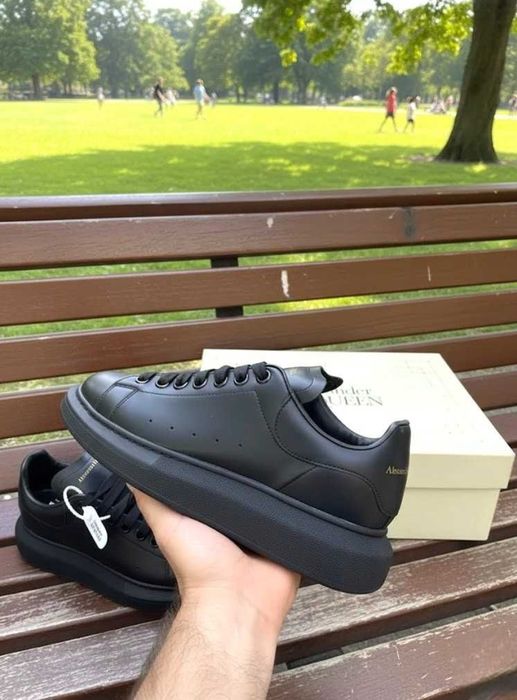 Adidasi Alexander Mcqueen Full Negru - Full Box