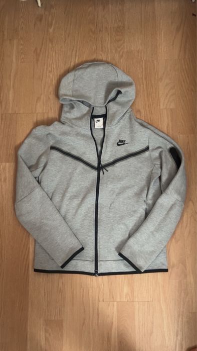 bluza nike tech