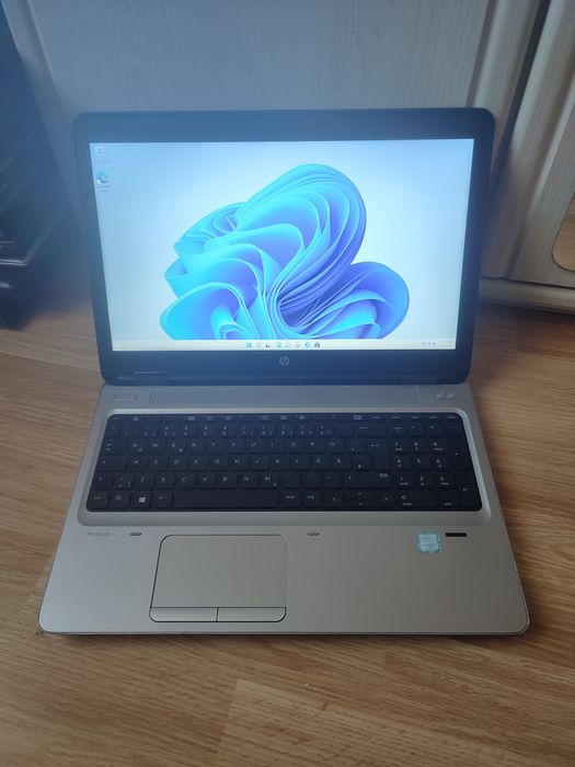 Laptop HP 650 G2 - i5-6200u/ 8gb ddr4/ 256gb SSD/ Baterie NOUA
