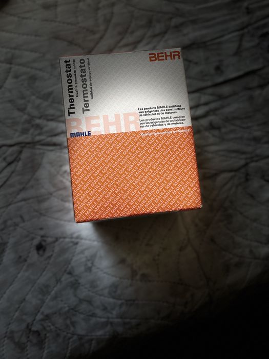 Термостат и дебитометр за БМВ е46