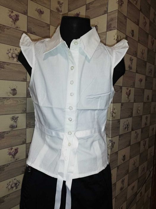 Блузка девочке в школу