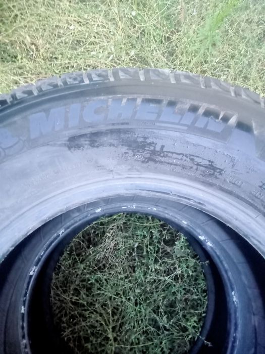 Продам зимнюю резину на 17