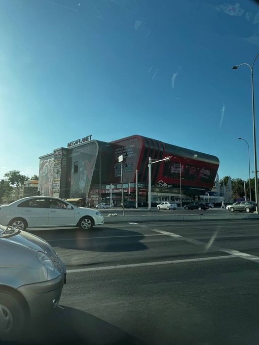 ЮНУСОБАД Метро МЕГА ПЛАНЕТА 2 ХОНА Тозза ремонт Хамма Шароитлари бор