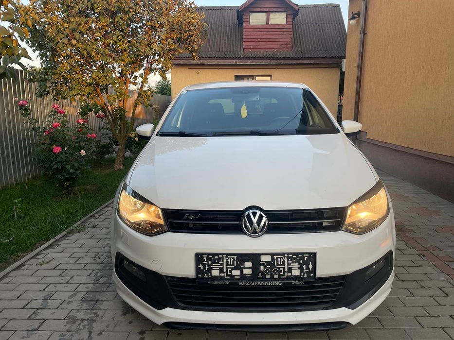 VOLKSWAGEN Polo 2013 — imagine 3