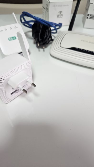 Router Wireless TP-Link plus 2 extender wi fi 4