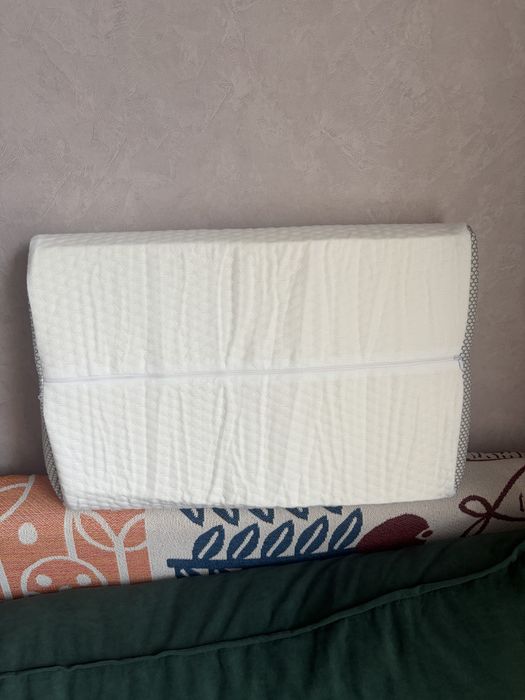Ортопедическая подушка Memory Foam