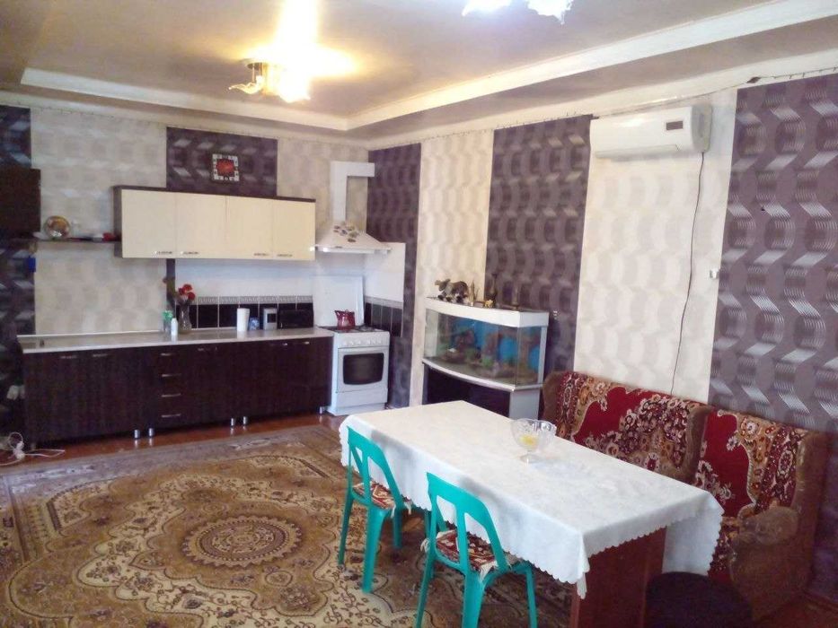 Продайся уютный дом в городе Янгиюль