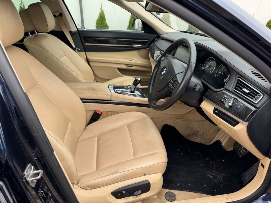 Dezmembrez BMW F01 740D Facelift 2013 313cp Euro 6