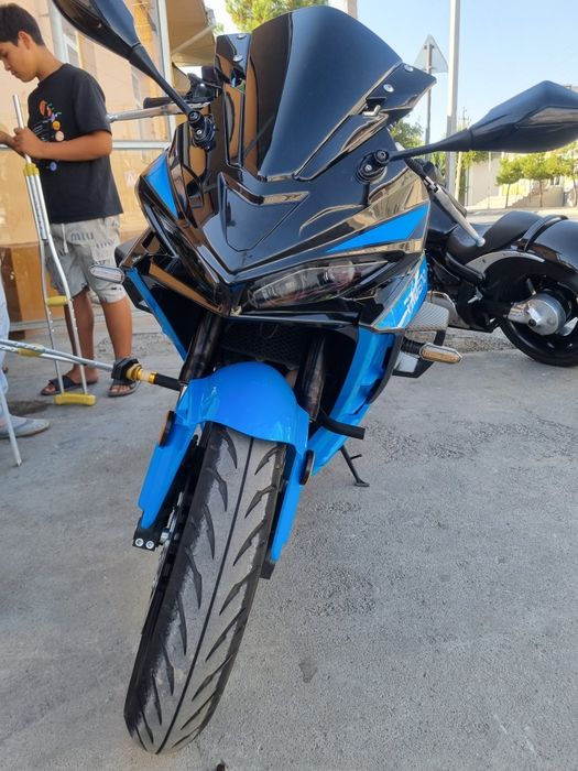 Kawasaki 400 kub 1850$