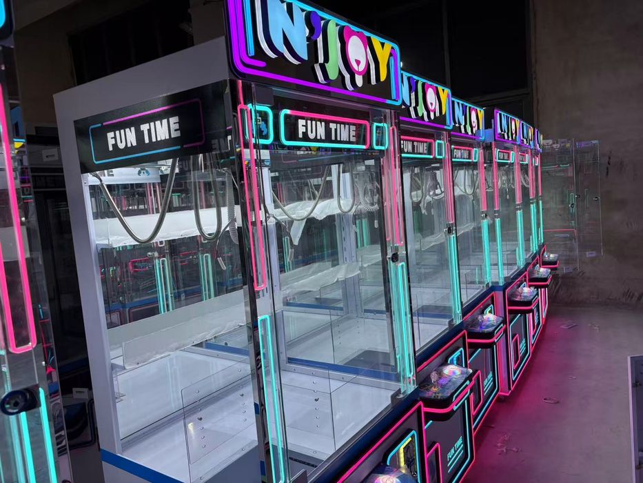 Машина с играчки