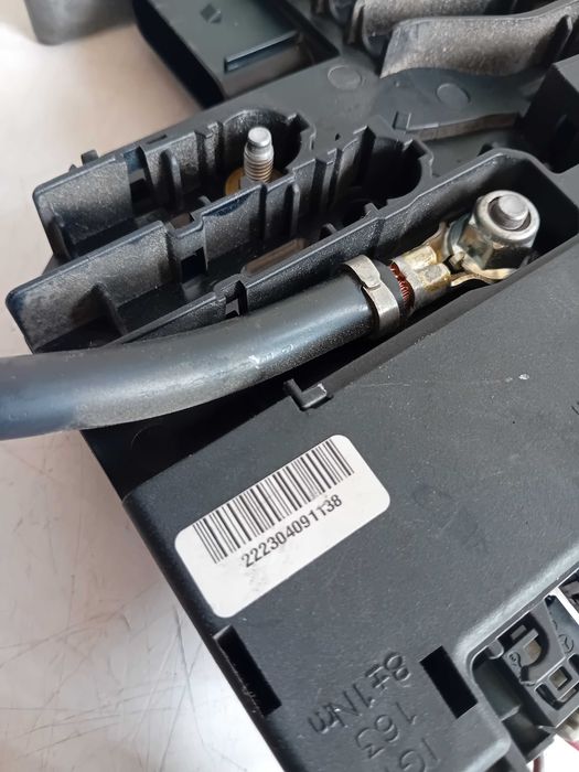 Borna Baterie Plus Cu Capsa Pirotehnica Mercedes E CLass W212 An 2009-2015