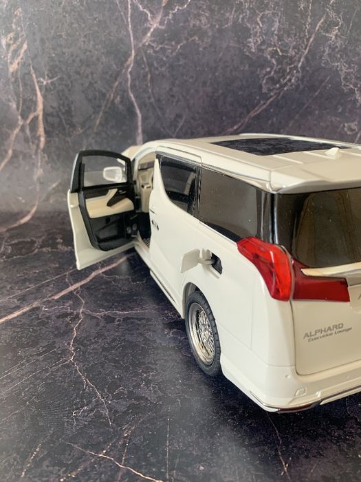 Срочно продам Toyota Alphard Limited