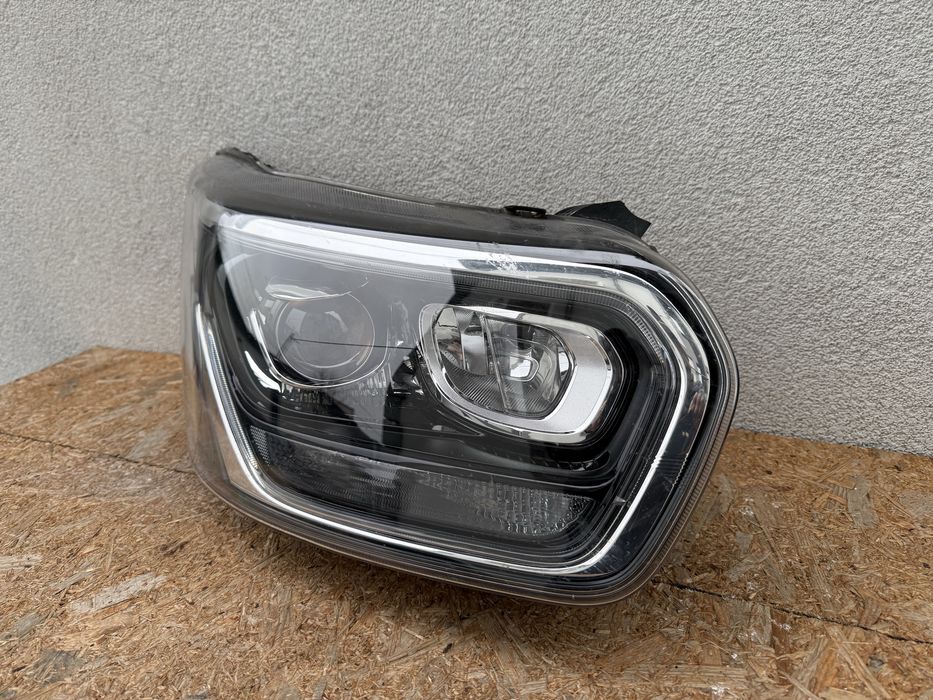 Far dreapta Ford Transit Facelift Bi Xenon HID + drl LED Original Euro