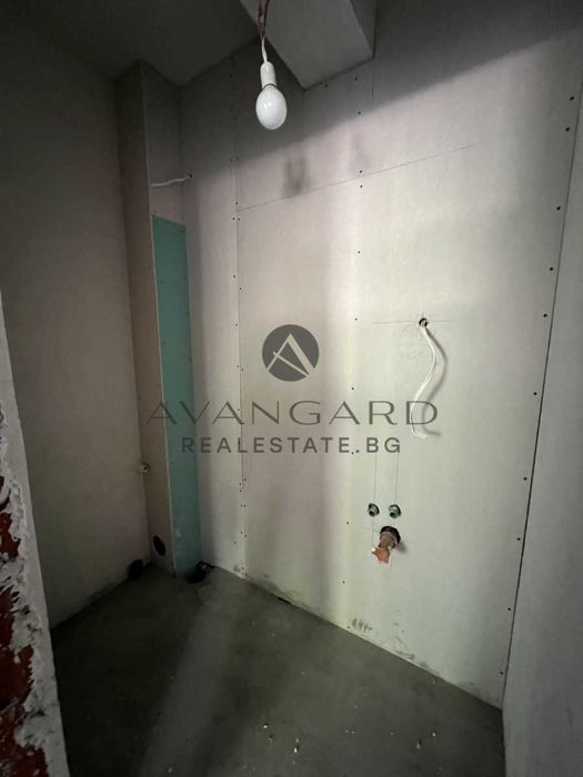 Продава се Тристаен апартамент в Пловдив, Кючук Париж - 140 кв.м за 783 €/кв.м - Снимка #7