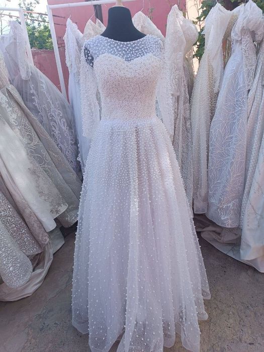 Келин куйлаклар сотилади оптом