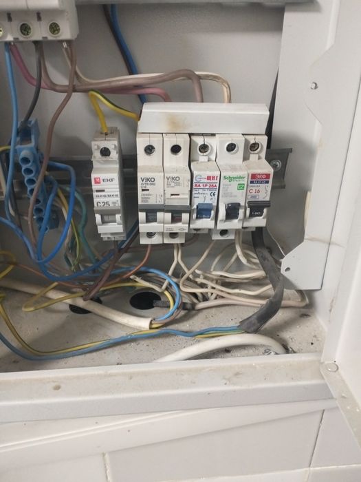 Электрик монтаж  . Профессионал электрик.24/7.