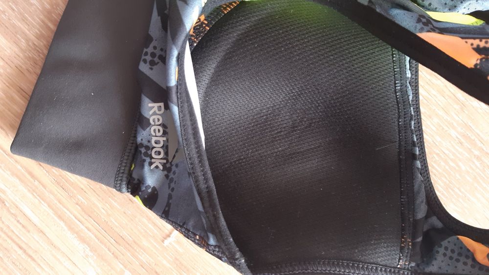 Reebok бюстие ХХ S