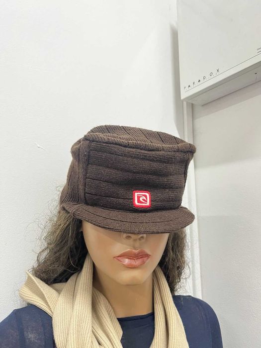 Нова фирмена шапка Rip Curl