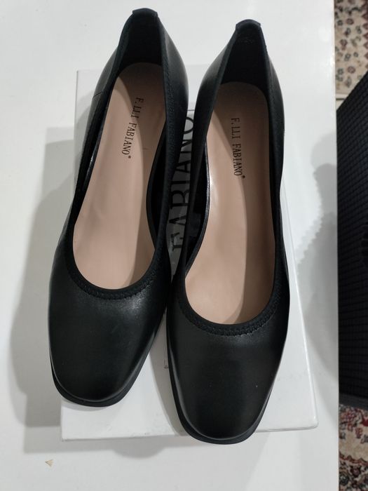 Продам обувь кожаная женская