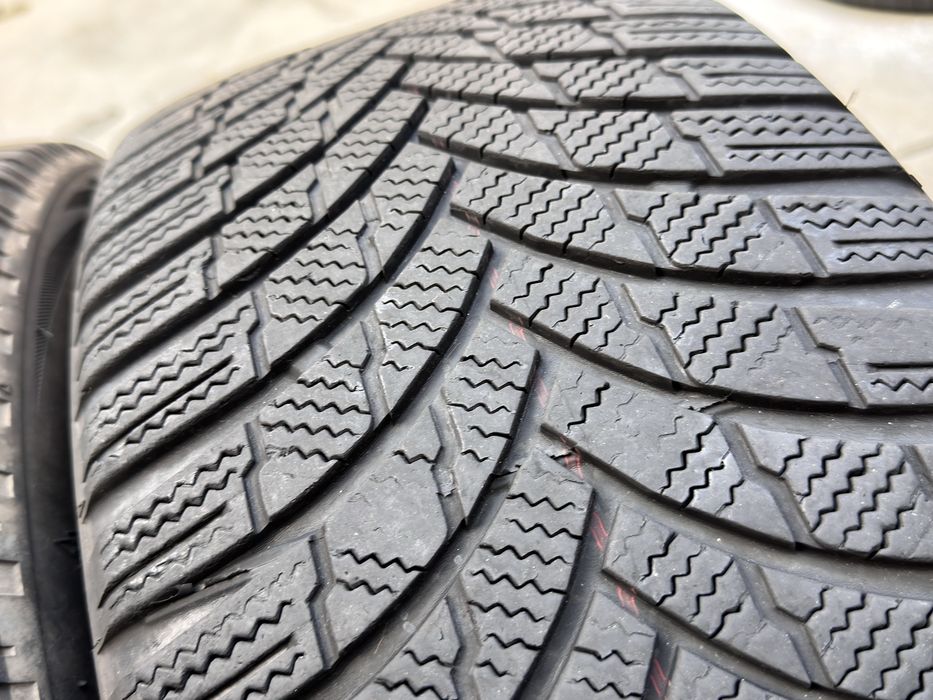 245/45/R18 Firestone Winternawk4 4бр зимни dot3121