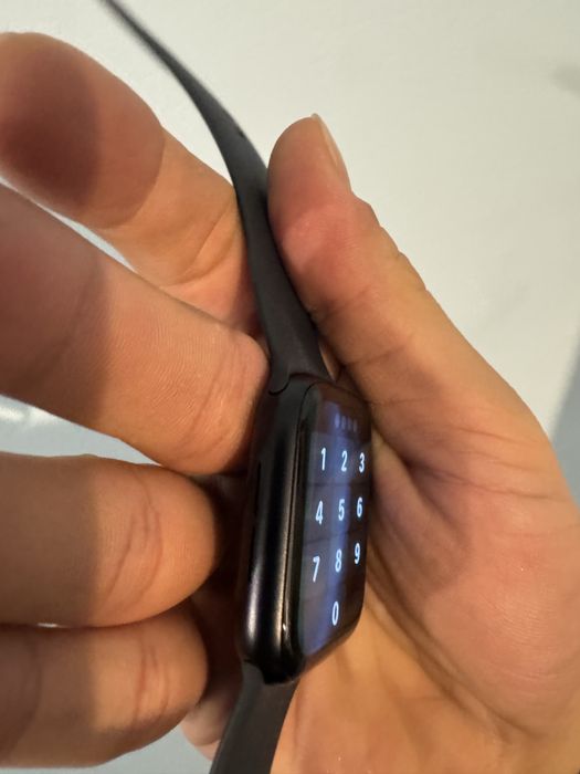 Apple watch SE2 v2 model mre93cq/a