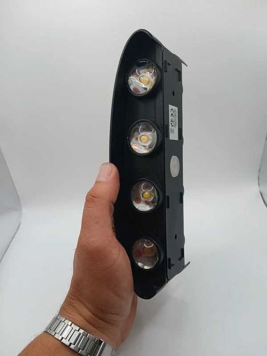 Aplică LED de Perete KAWELL 8W – Design Modern Up & Down