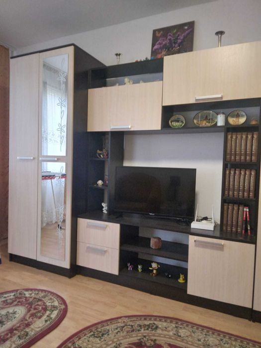 Proprietar - inchiriez apartament cu 2 camere zona Titan