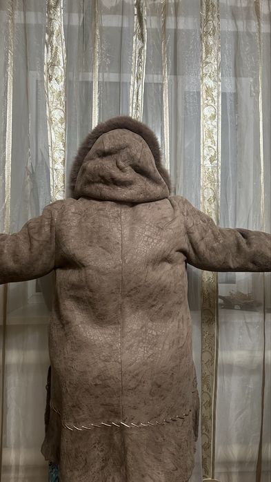 Продам женскую дубленку