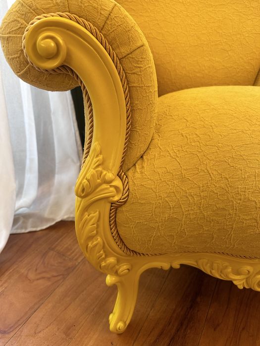 Жълто кресло Picasso Sun от серия Colorium на DIVANI