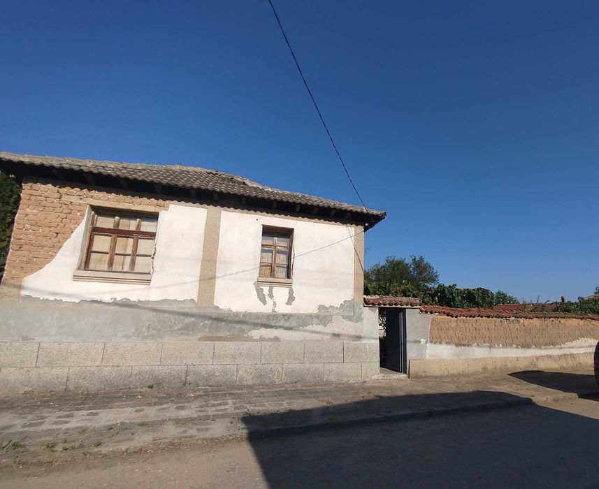 Продава се Къща в с. Стрелци, Област Пловдив - 720 кв.м за 73 €/кв.м - Снимка #1